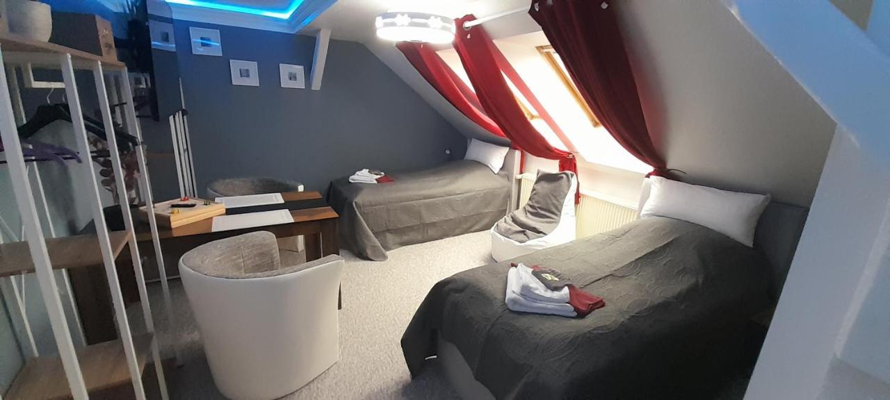 Best-Preis -Vip Lounge- Mit Netflix, Self-Check-In, Ebike Ladestation, Fahrradraum, Wlan Und Netflix - Direkt Am Elberadweg Im Herzen Von فيتينبيرغ المظهر الخارجي الصورة